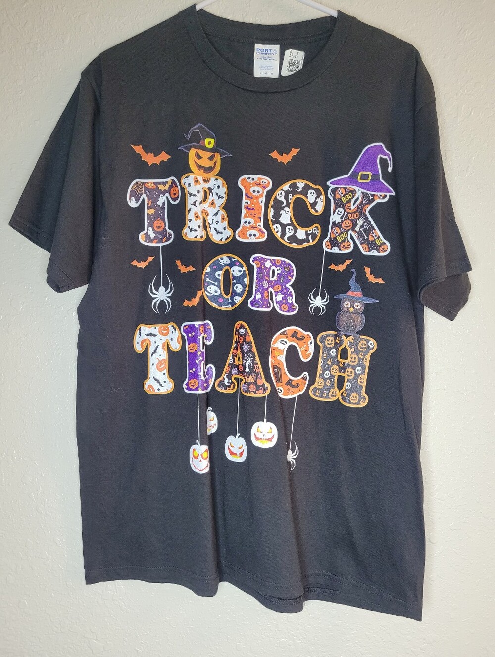 Halloween Trick or Teach Graphic T Shirt for Teachers  Sz L